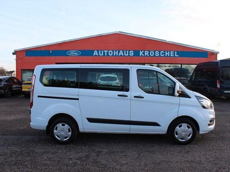 Gebraucht Ford Transit Custom Trend 131 PS (96 kW) 2021 Weiß Van / Kleinbus