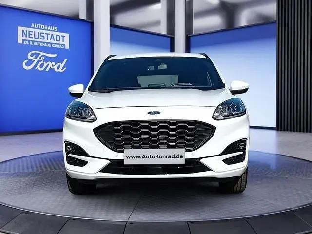 Usado Ford Kuga ST-Line 190 HP (139 kW) 2022 Branco SUV
