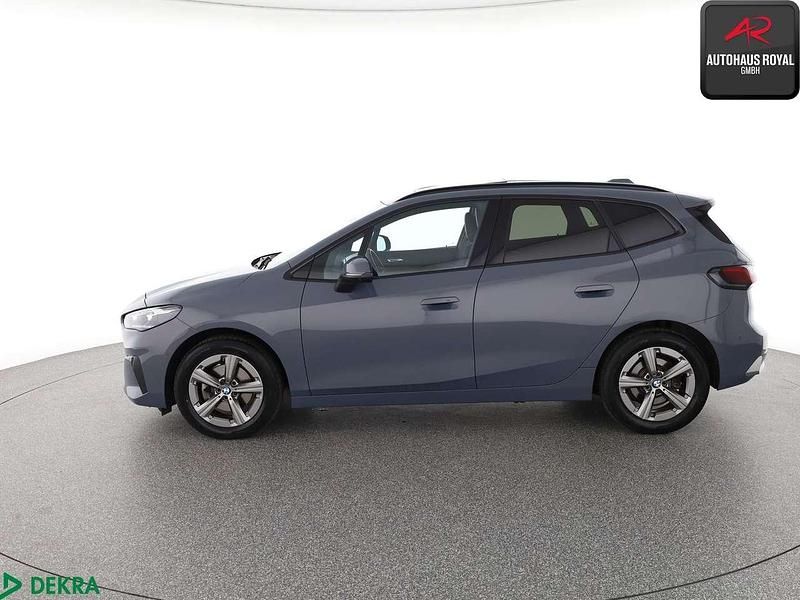 Gebraucht BMW 220 Active Tourer Shadowline 170 PS (125 kW) 2022 Sparkling kupfergrau Van / Kleinbus