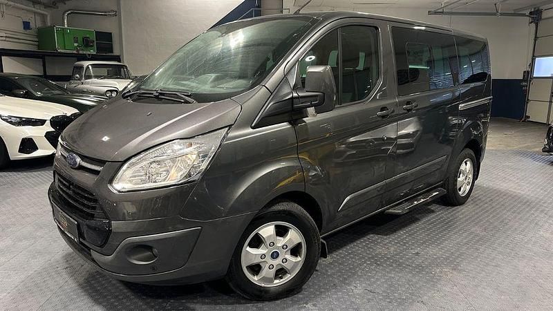 Gebraucht Ford Tourneo 131 PS (96 kW) 2016 Grau Kombi