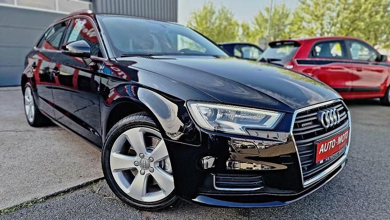 Second-hand Audi A3 Ambiente 184 CP (135 kW) 2017 Negru Berlinǎ