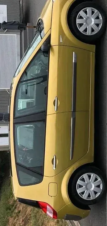 Używany Renault Scénic Dynamique 113 KM (83 kW) 2003 Złoty Minivan