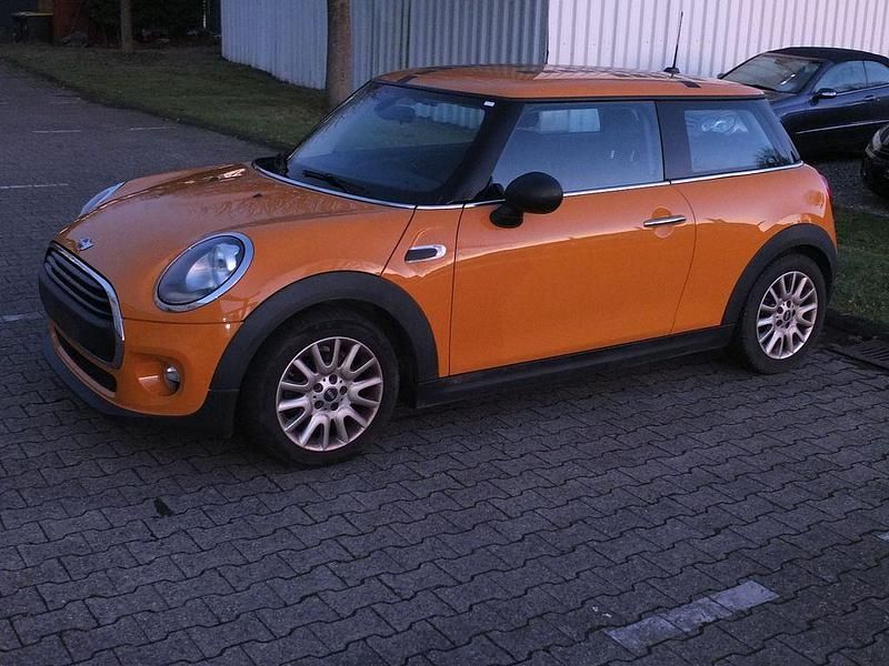 Orange Gebraucht 2015 Mini One D Kleinwagen | 8.908 € (Fairer Preis) - Bild 1/4