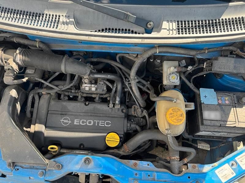 Gebraucht Opel Agila 58 PS (42 kW) 2000 Blau Van / Kleinbus