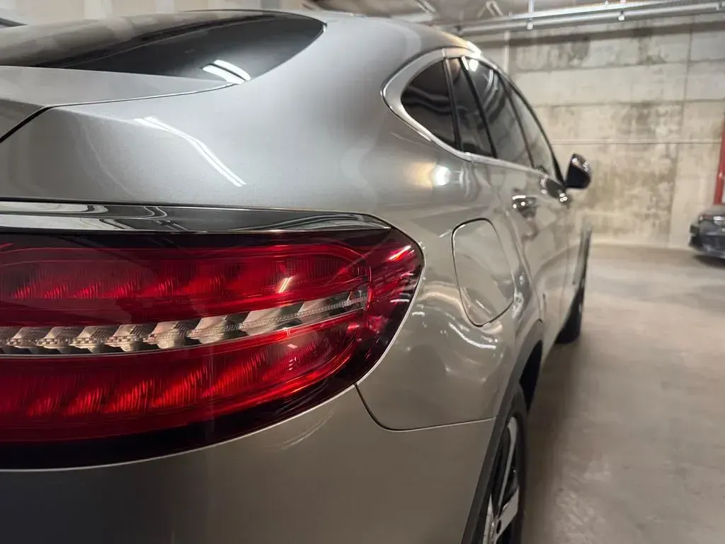 Gebraucht Mercedes GLC250 211 PS (155 kW) 2019 Silber Coupé