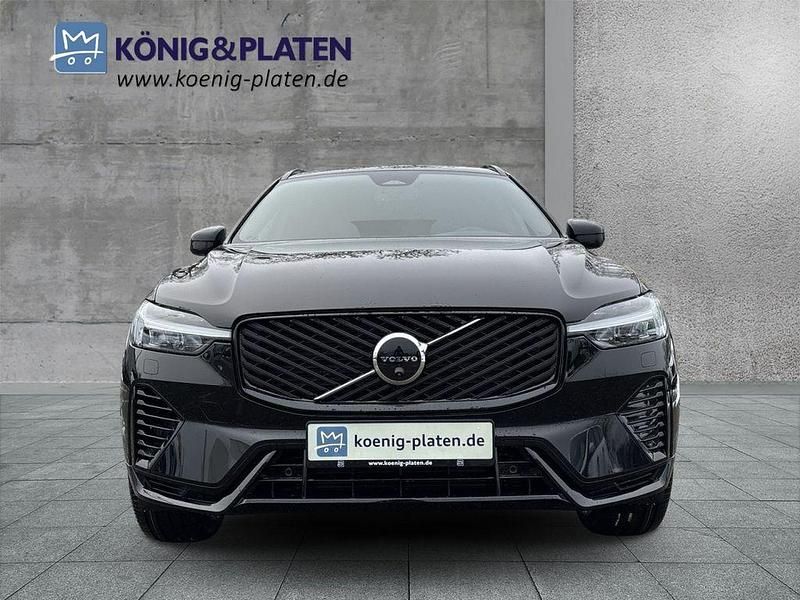 Neu Volvo XC60 Plus 253 PS (186 kW) 2025 Schwarz SUV