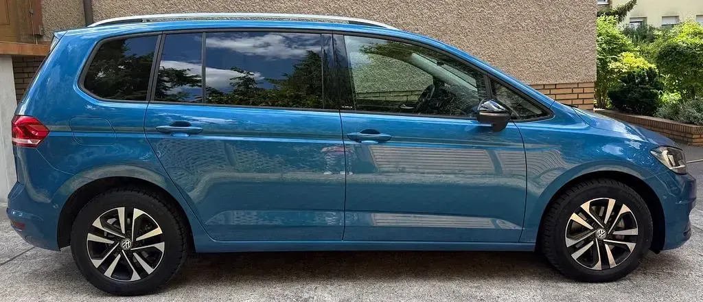 Gebraucht VW Touran IQ Drive 116 PS (85 kW) 2020 Blau Van / Kleinbus