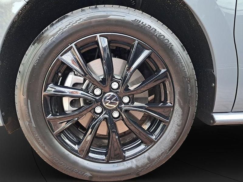 Gebraucht VW Multivan Life 245 PS (180 kW) 2025 Grau Van