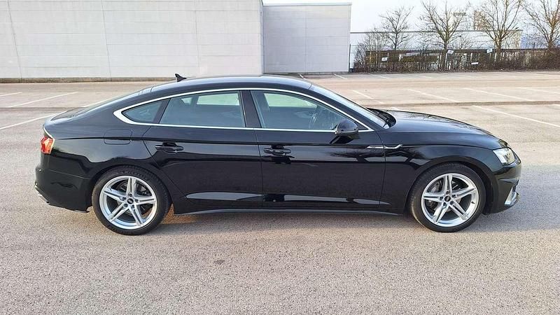 Gebraucht Audi A5 Ambiente 204 PS (150 kW) 2021 Schwarz Coupé