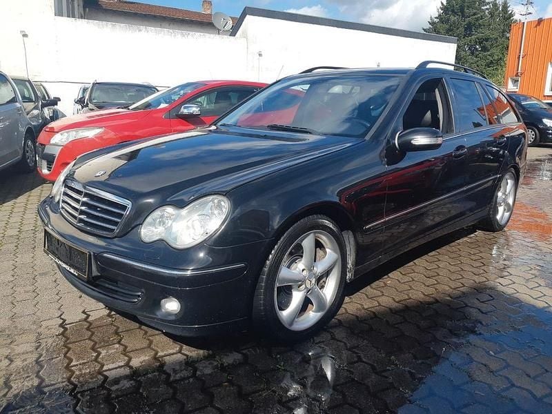 Schwarz Gebraucht 2004 Mercedes C270 Kombi | 2.780 € (Fairer Preis) - Bild 1/4