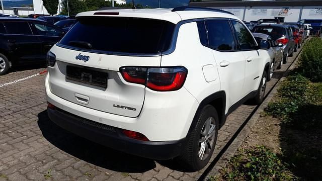 White clear coat white clear coat white clear coat Gebraucht 2018 Jeep Compass Limited SUV | 15.725 € (Fairer Preis) - Bild 1/4
