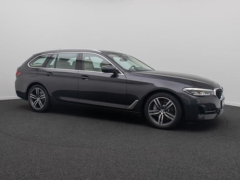Gebraucht BMW 530e Sport Line 292 PS (214 kW) 2020 Schwarz Limousine