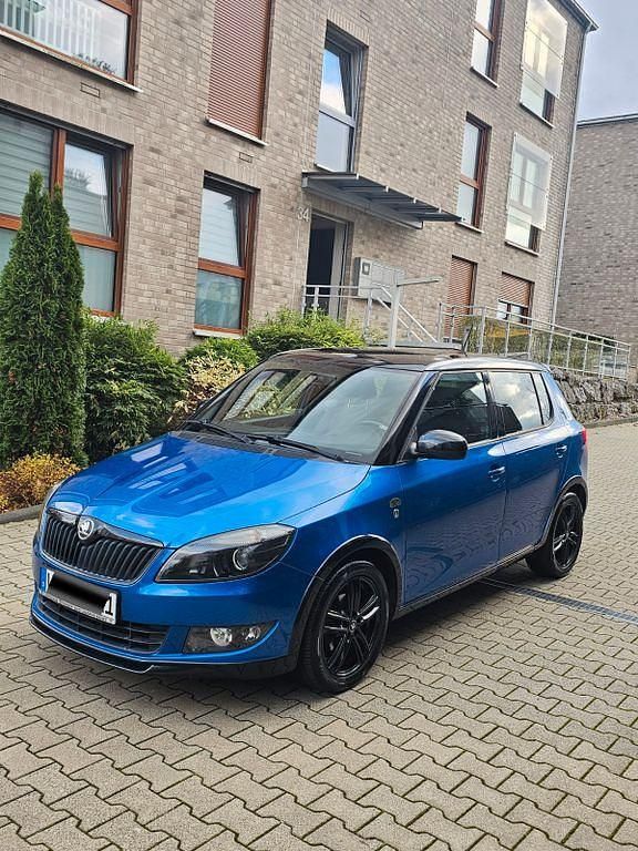 Blau Gebraucht 2013 Skoda Fabia Monte Carlo Limousine | 5.699 € (Guter Preis) - Bild 1/4