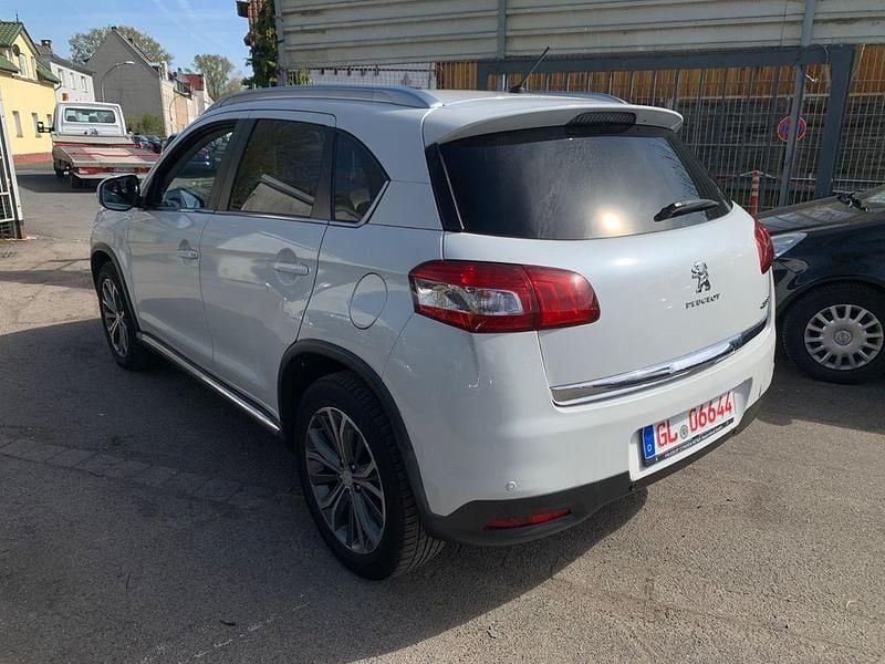 Gebraucht Peugeot 4008 Allure 150 PS (110 kW) 2012 Weiß SUV