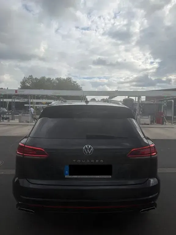 Gebraucht VW Touareg Elegance 231 PS (169 kW) 2021 Schwarz SUV