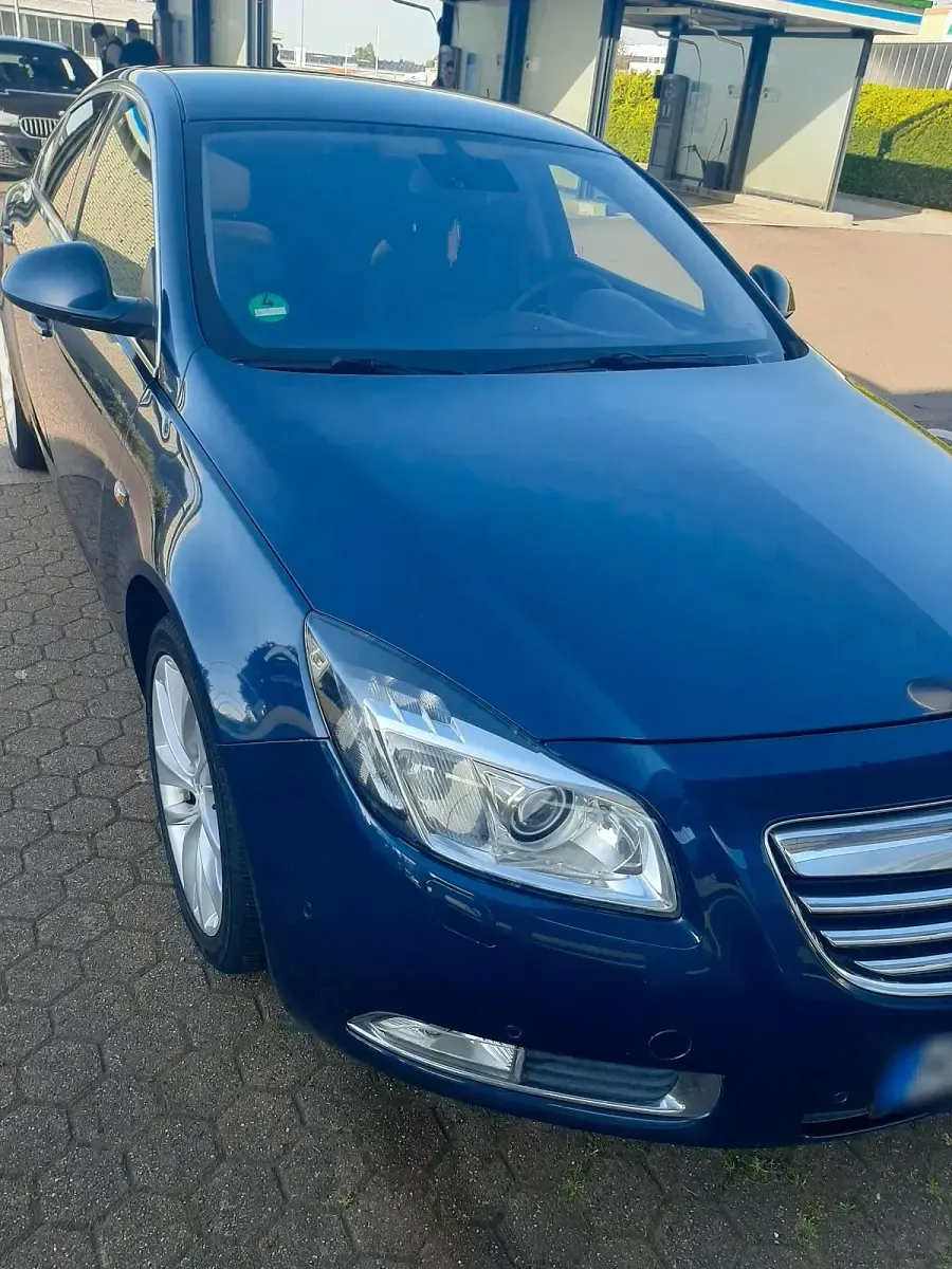 Gebraucht Opel Insignia 160 PS (117 kW) 2013 Blau Limousine