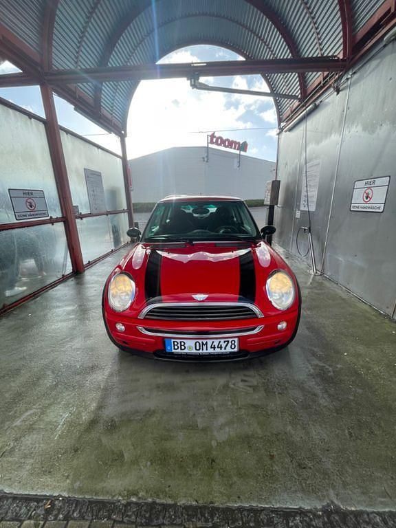 Rot Gebraucht 2004 Mini ONE Kleinwagen | 2.700 € (Fairer Preis) - Bild 1/4