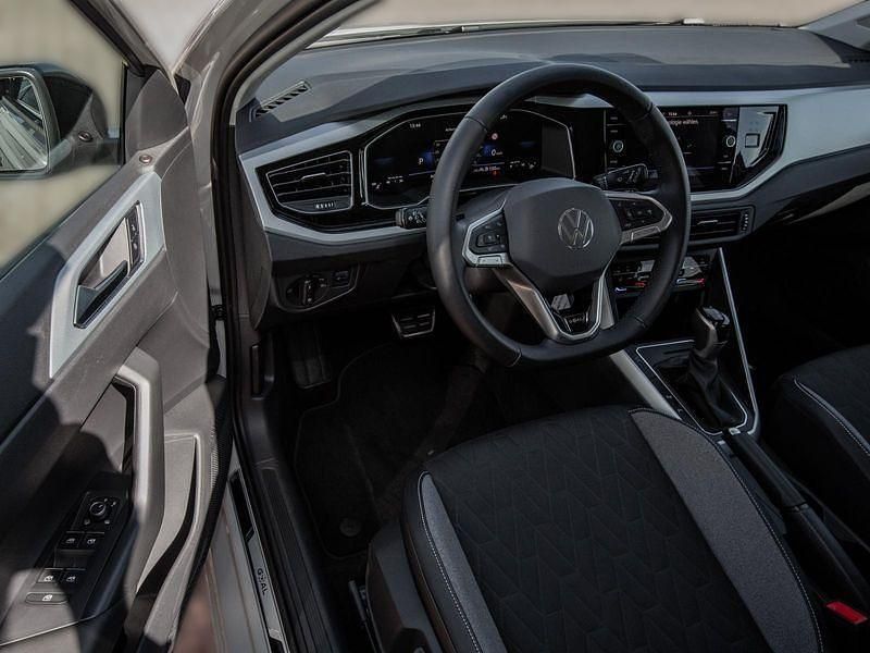 Grau Gebraucht 2024 VW Polo Kleinwagen | 20.899 € (Guter Preis) - Bild 1/1