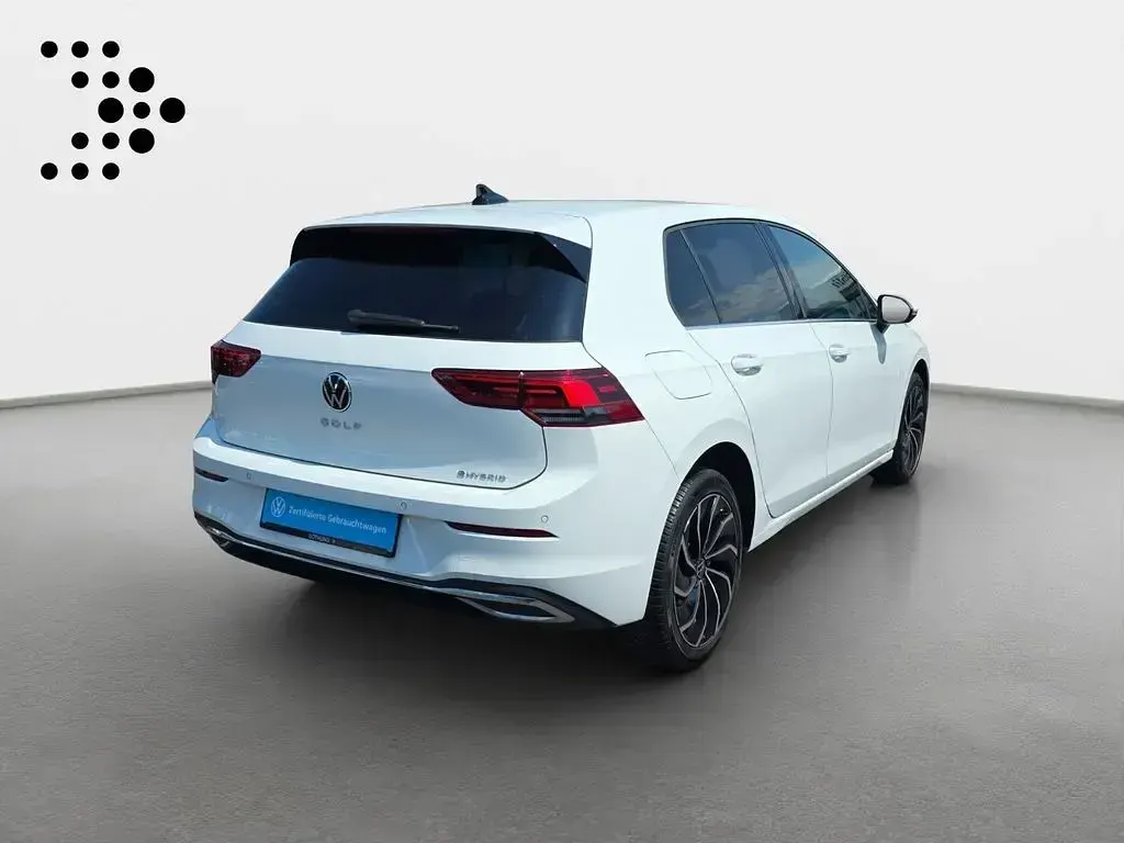 Gebraucht VW Golf VIII Style 204 PS (150 kW) 2022 Weiß Limousine