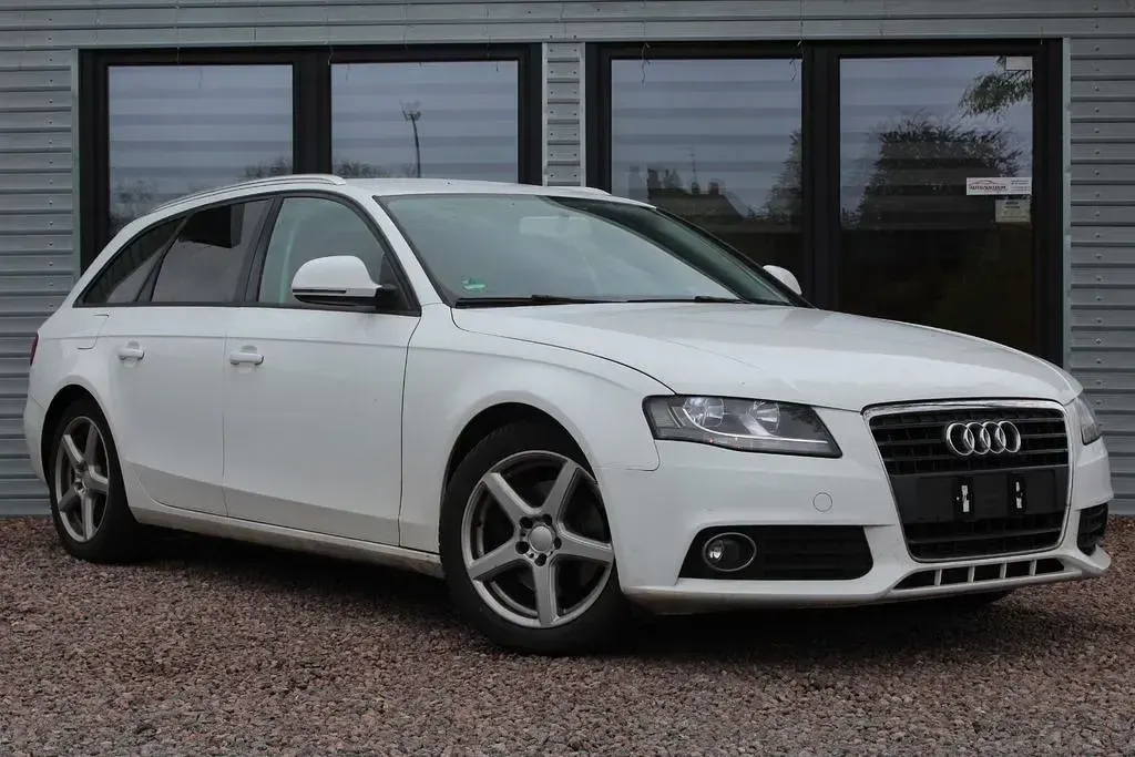 Gebraucht Audi A4 Ambition 160 PS (117 kW) 2008 Weiß Kombi