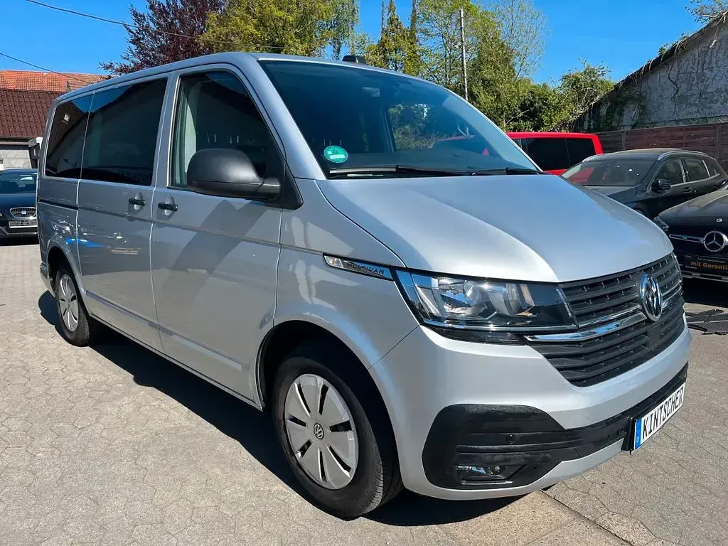 Gebraucht VW Multivan 150 PS (110 kW) 2020 Silber Van / Kleinbus