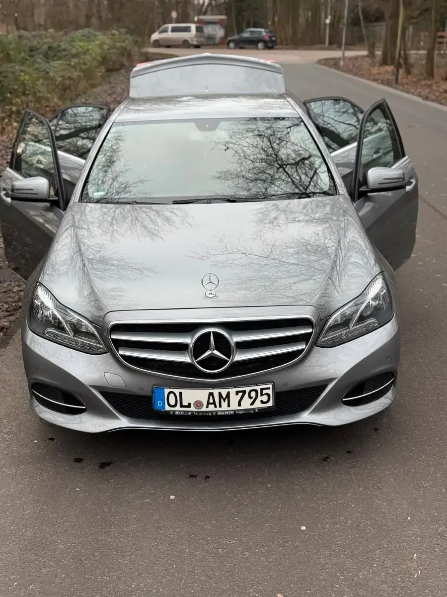 Gebraucht Mercedes E250 2013 Grau Limousine