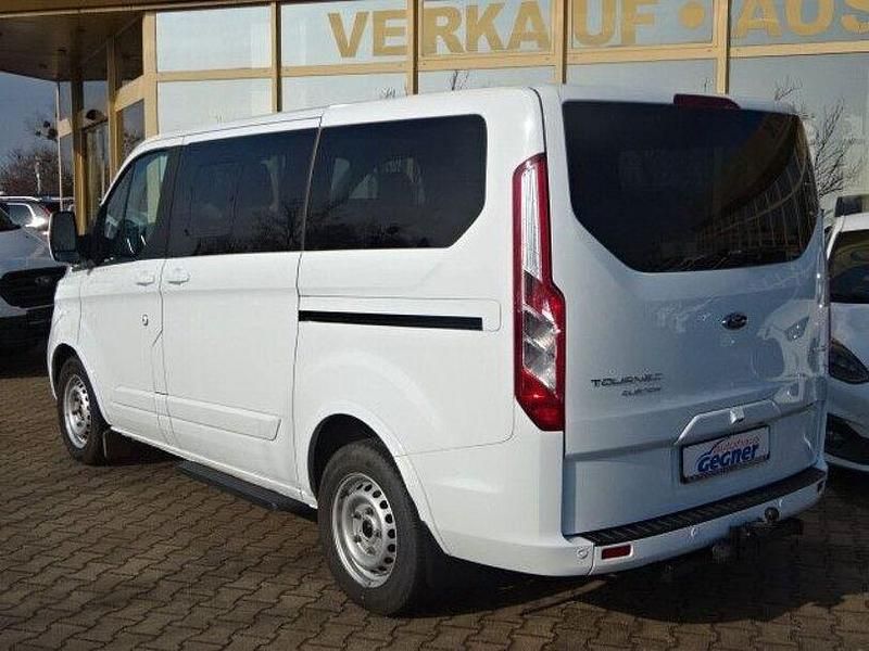Gebraucht Ford Tourneo Custom Titanium 150 PS (110 kW) 2022 Andere Van