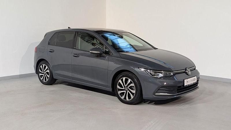 Gebraucht VW Golf VIII Active 150 PS (110 kW) 2022 Grau Limousine