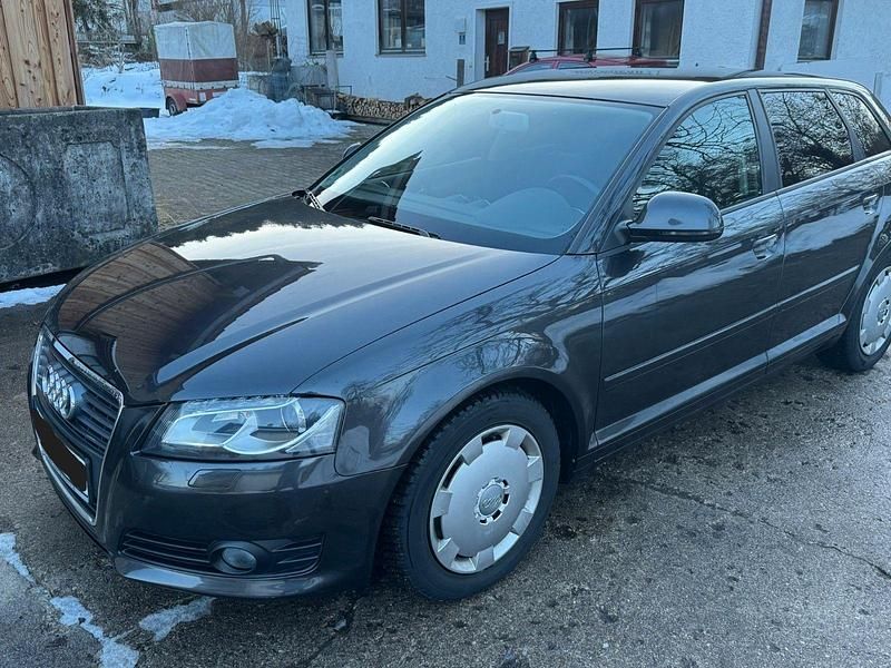 Gebraucht Audi A3 125 PS (91 kW) 2009 Schwarz Limousine