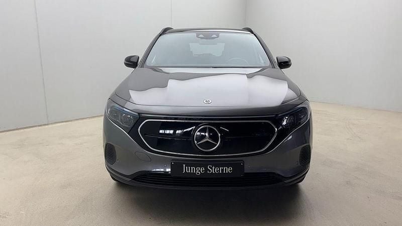 Gebraucht Mercedes EQA250 Advanced 139 kW (190 PS) 2023 Metalliclack mountaingrau SUV