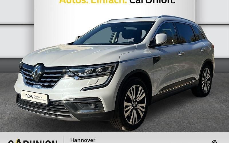 Kyanitweiß metallic Gebraucht 2021 Renault Koleos Initiale Paris SUV | 22.775 € (Fairer Preis) - Bild 1/4