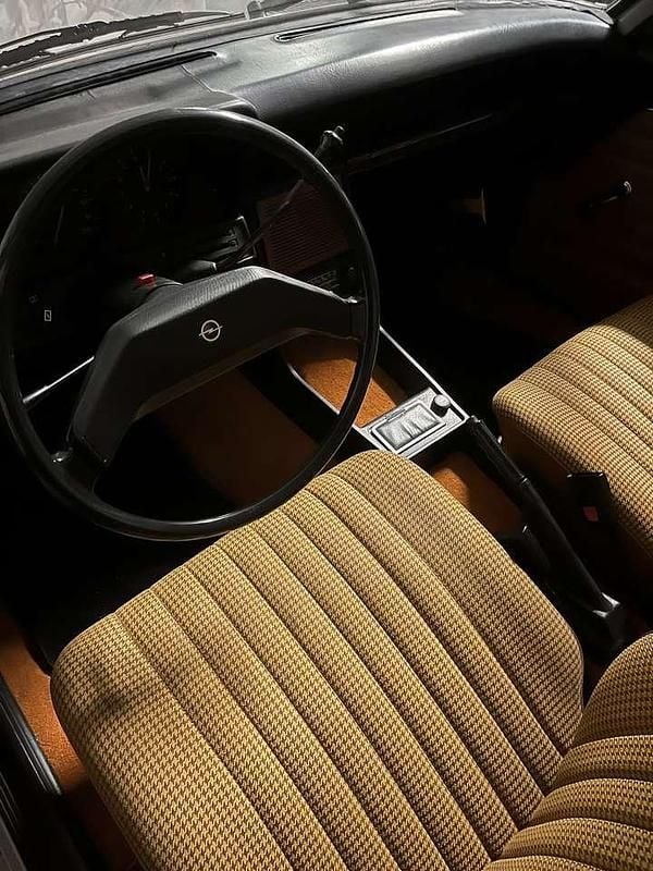 Gebraucht Opel Rekord 67 PS (49 kW) 1973 Grau Coupé