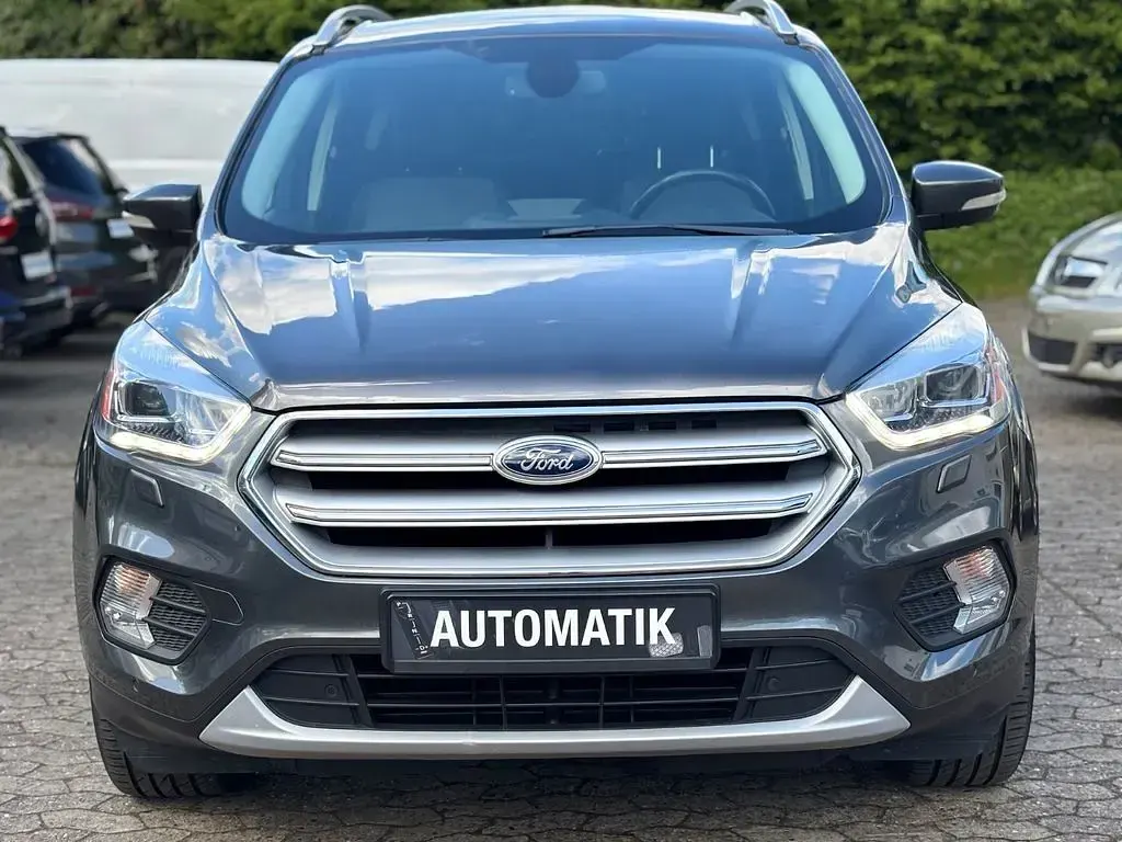 Używany Ford Kuga 150 KM (110 kW) 2016 Szary SUV