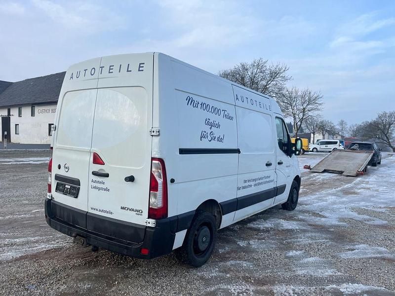 Gebraucht Opel Movano 131 PS (96 kW) 2018 Weiß Van / Kleinbus