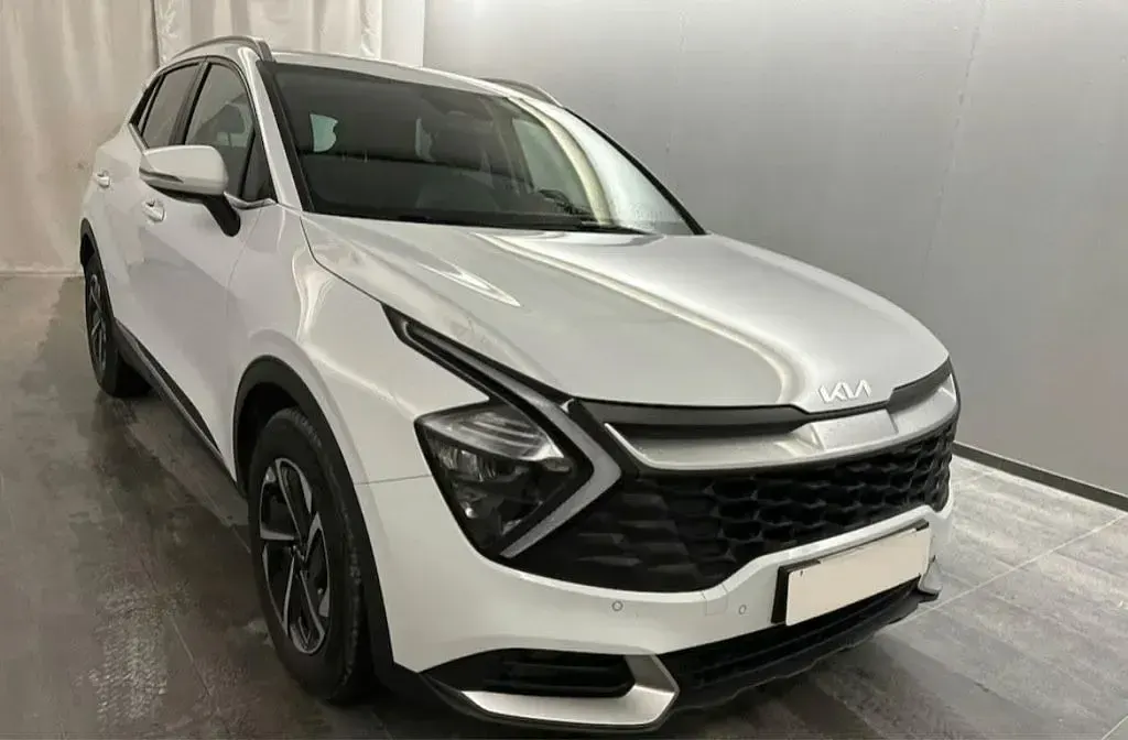 Gebraucht Kia Sportage Vision 136 PS (100 kW) 2024 (wd) carraraweiss SUV