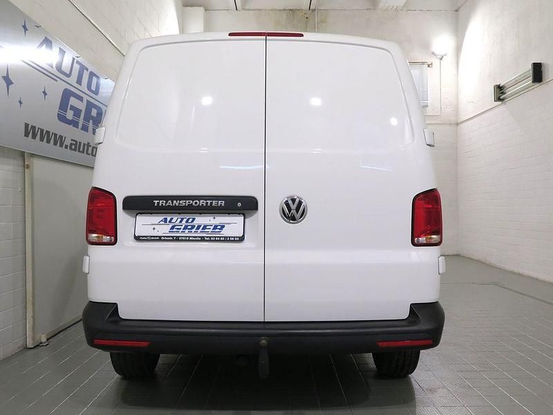 Gebraucht VW Transporter 110 PS (80 kW) 2023 Candyweiß Van