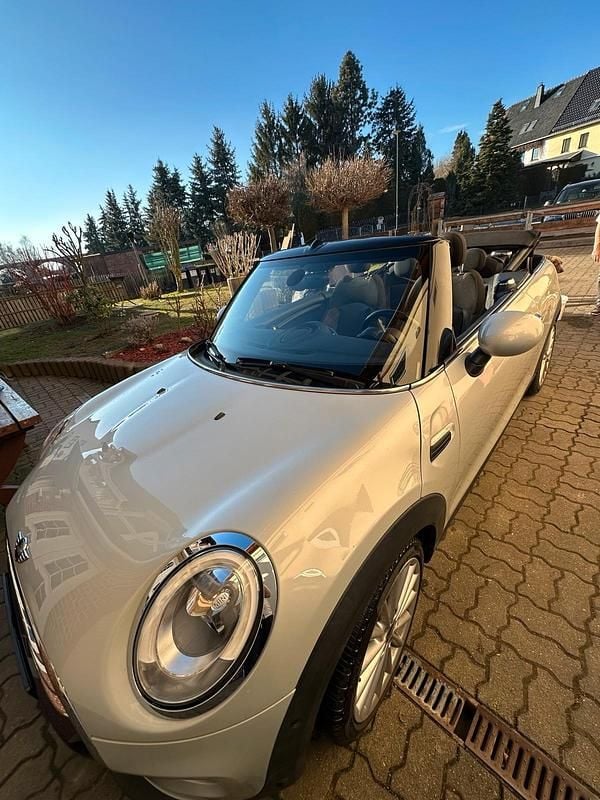 Gebraucht Mini Cooper Cabriolet 136 PS (100 kW) 2018 Weiß Cabrio