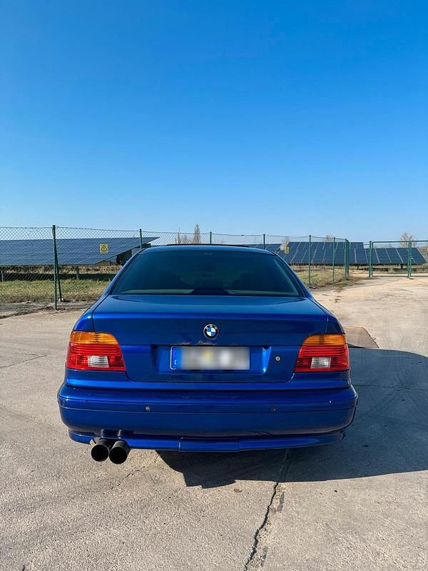 Gebraucht BMW 528 M Sport 193 PS (141 kW) 1999 Blau Limousine