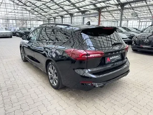 Gebraucht Ford Focus ST-Line 116 PS (85 kW) 2023 Schwarz Kombi