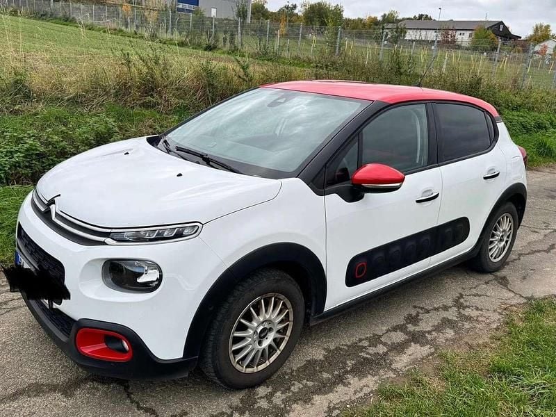 Weiß Gebraucht 2017 Citroën C3 PureTech Kleinwagen | 6.500 € (Superpreis) - Bild 1/4