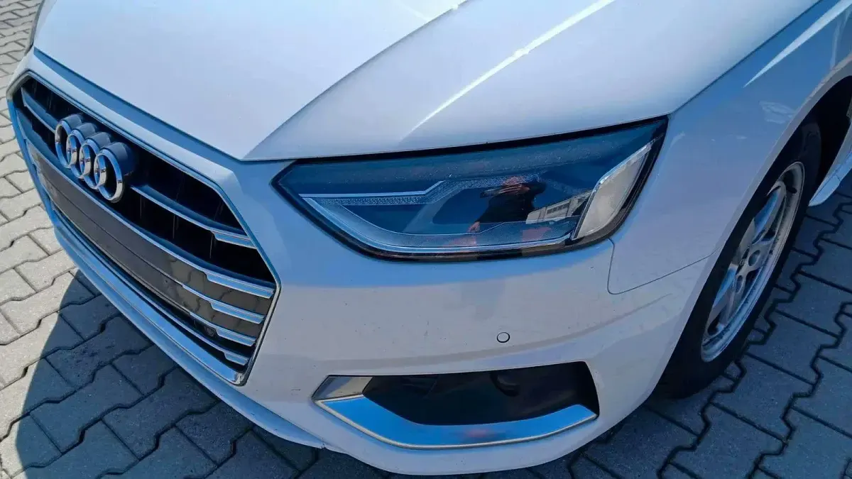 Używany Audi A4 Ambiente 163 KM (119 kW) 2023 Biały Kombi