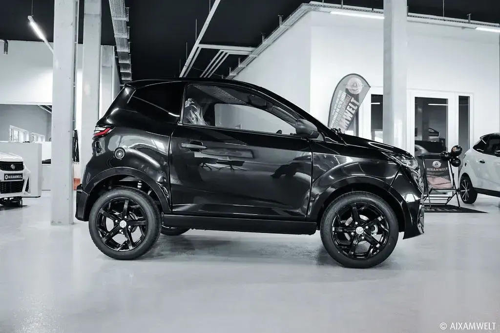 Nowe Aixam AMBITION Sport 2026 Czarny Hatchback