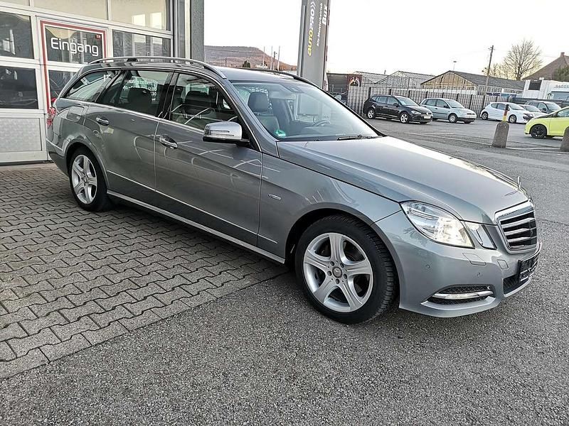 Gebraucht Mercedes E350 265 PS (194 kW) 2010 Palladiumsilber  metalliclack Kombi