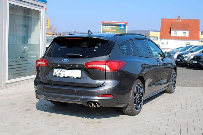 Gebraucht Ford Focus ST-Line X 150 PS (110 kW) 2021 Grau Limousine