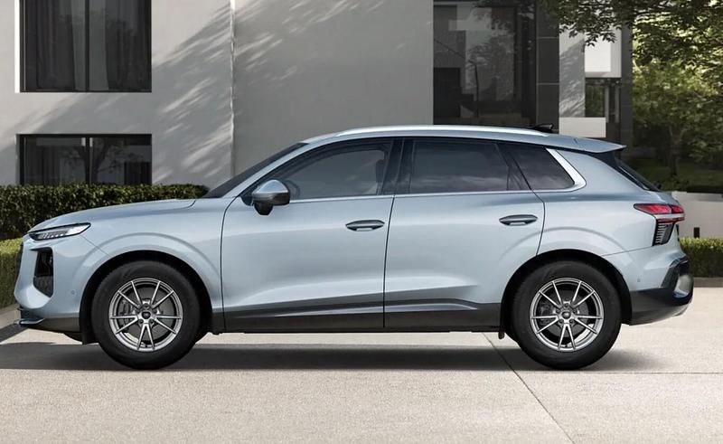 Neu Audi Q3 Ambiente 204 PS (150 kW) 2026 Grau metallic SUV