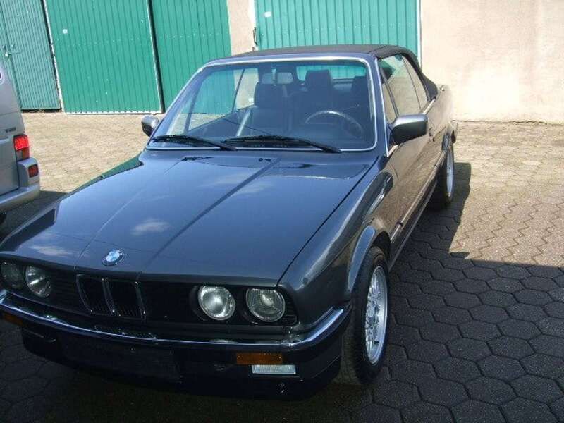 Grau Gebraucht 1989 BMW 325 Cabriolet Cabrio | 25.500 € - Bild 1/4