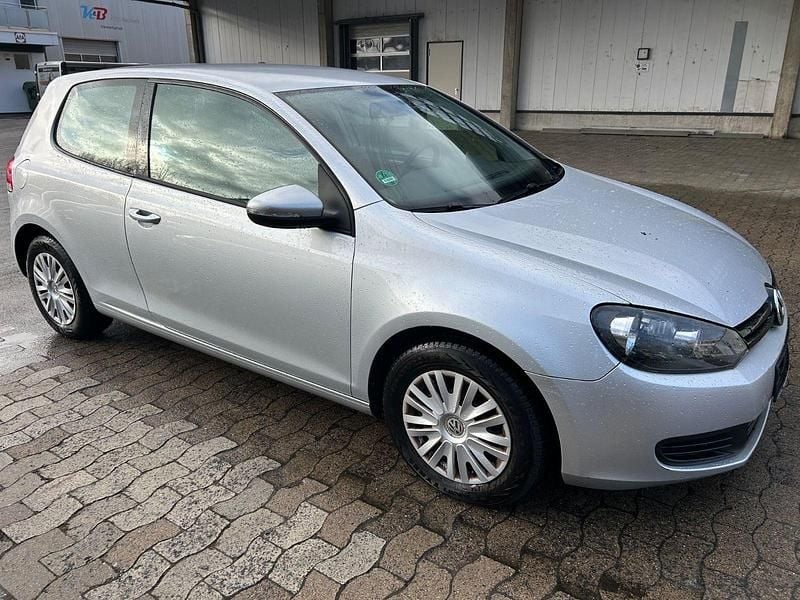 Gebraucht VW Golf VI Trendline 102 PS (75 kW) 2009 Silber Kleinwagen