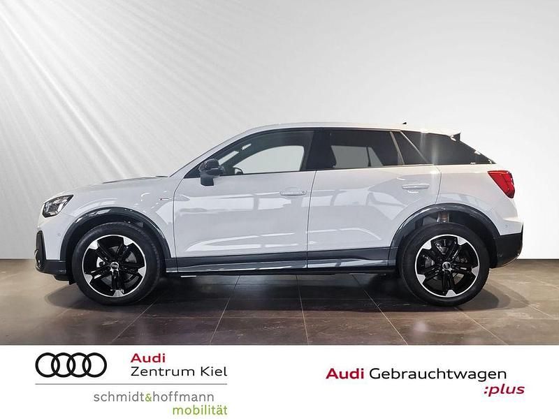Neu Audi Q2 S-Line 150 PS (110 kW) 2026 Daytonagrau perleffekt SUV