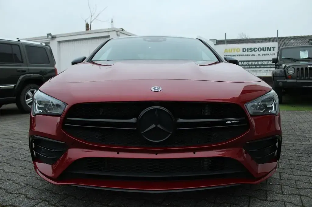 Gebraucht Mercedes CLA35 AMG AMG 306 PS (225 kW) 2020 Rot (metallic) Coupé