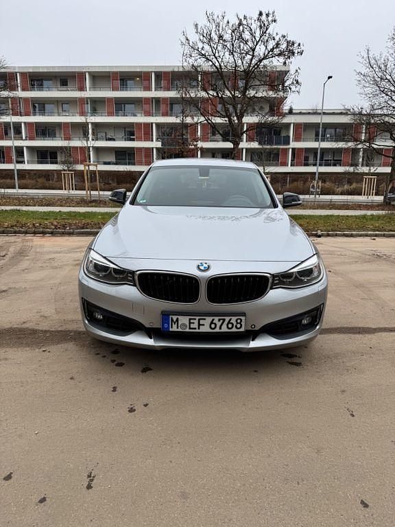 Gebraucht BMW 320 Gran Turismo Sport Line 184 PS (135 kW) 2013 Silber Limousine